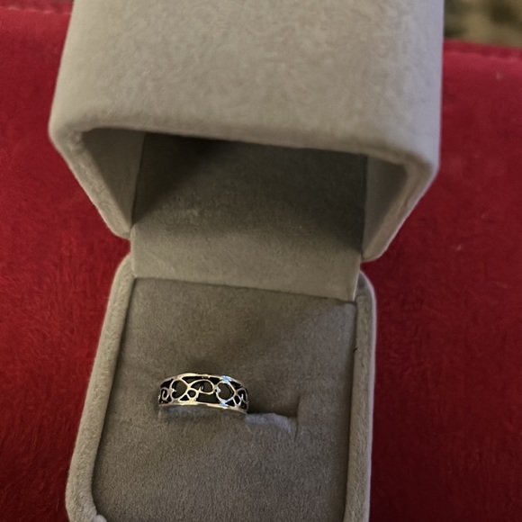 Toe Ring Silver Filigree - Picture 3 of 4